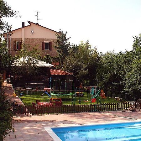 Agriturismo Ca' Isotta Castello di Serravalle Eksteriør billede
