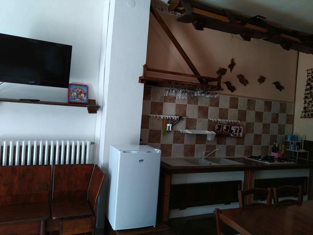 Agriturismo Ca' Isotta Castello di Serravalle Eksteriør billede